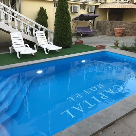 Capital Hotel Erivan Exterior foto
